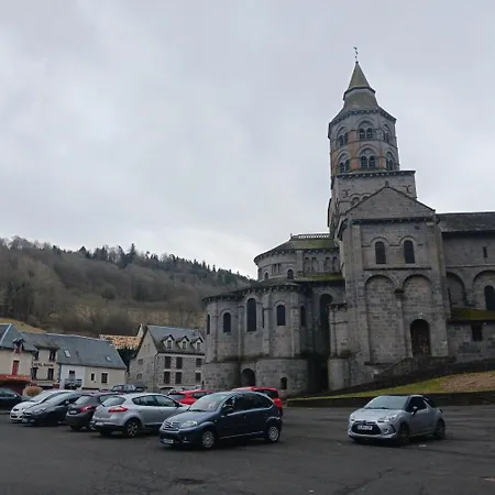 Apartment La Source - 85 M2 & Terrasse Privee Orcival