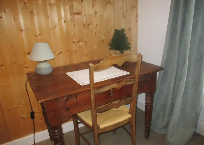 Apartment La Source - 85 M2 & Terrasse Privee Rdc Orcival